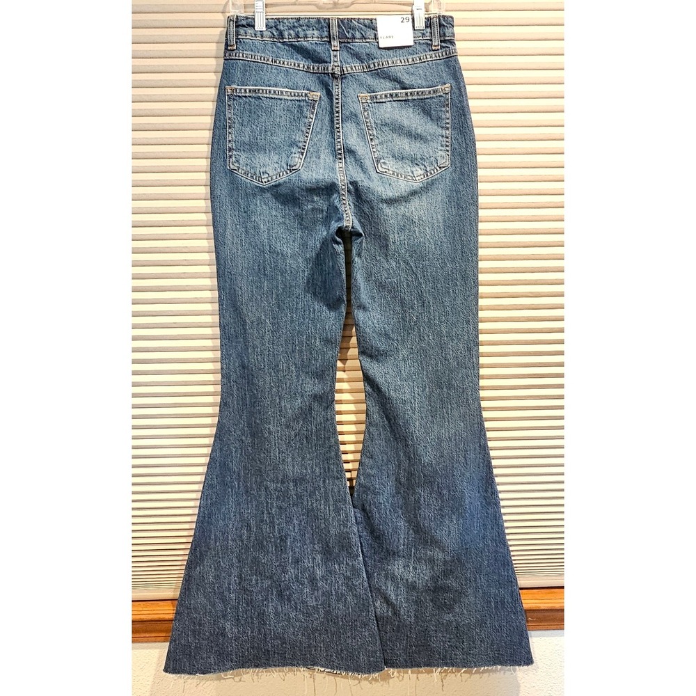 Forever 21 Premium Daisy Embroidered High Rise Flare Jeans Blue 29 NWT - Picture 4 of 9